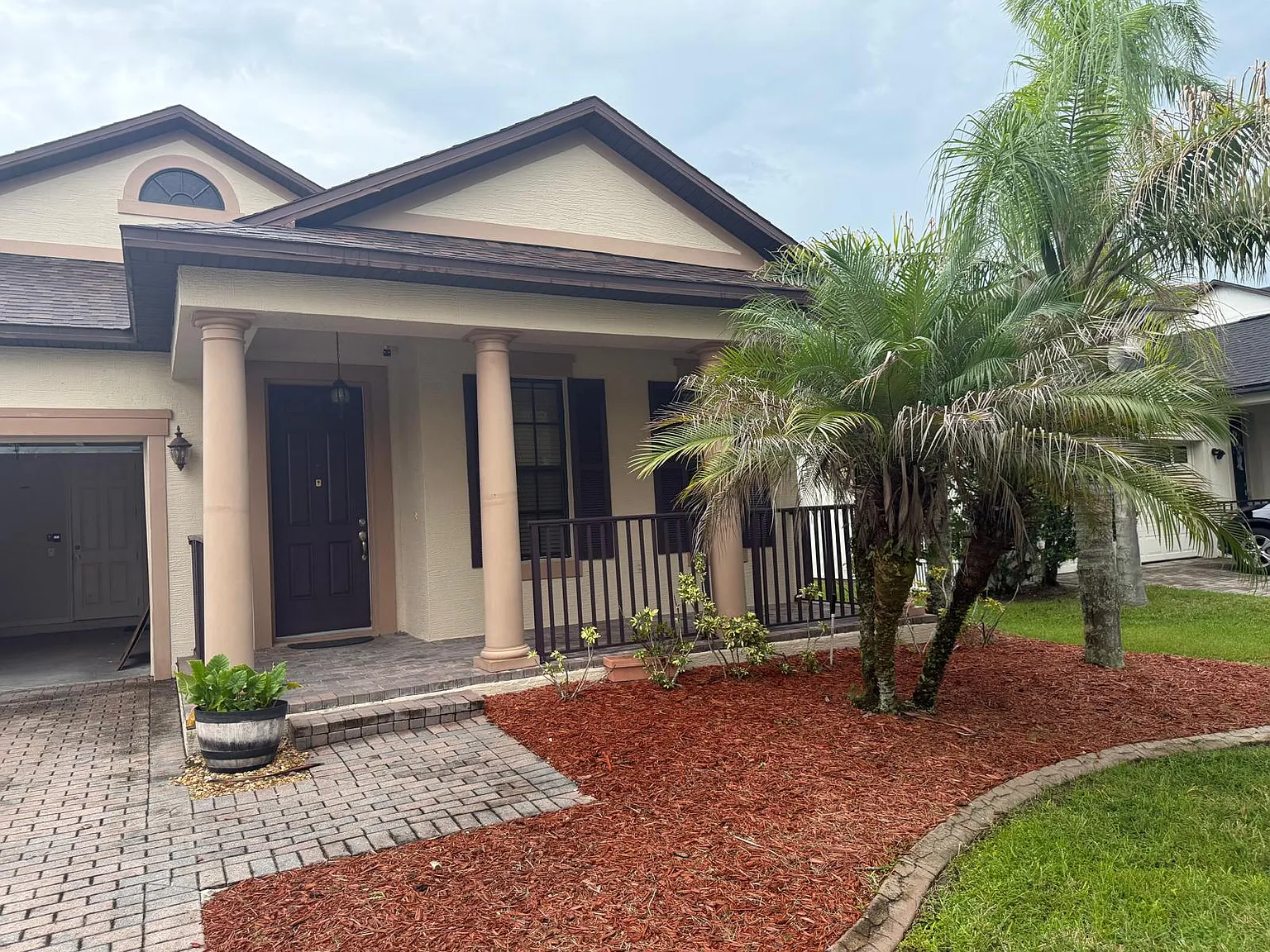 3 bed, 2105 sqft, $2,495 — Photo 1