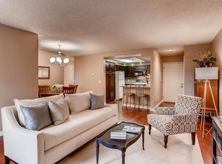 8142 W Mercer Way #501, Mercer Island, WA 98040