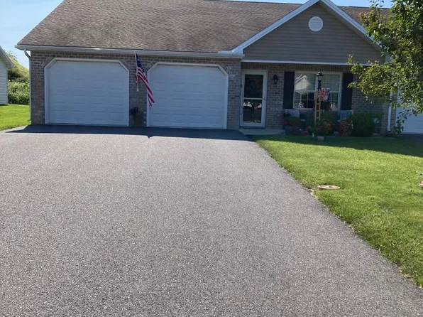 327 Franklin Way, Shippensburg, PA 17257
