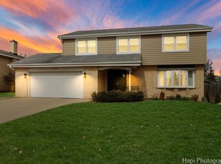 1532 W Holtz Ave, Addison, IL 60101