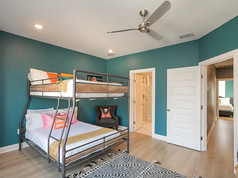 1737 Pecan St #3 — Photo 28