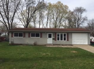 24 Spring Garden Dr, Montgomery, IL 60538