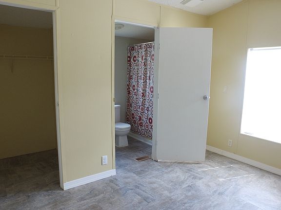 4th image of 3535 Roberts Ave #294