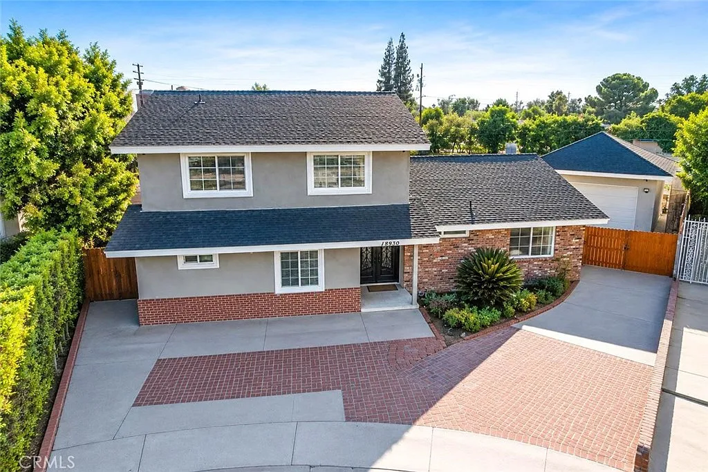 6 bed, 2600 sqft, $7,000 — Photo 1