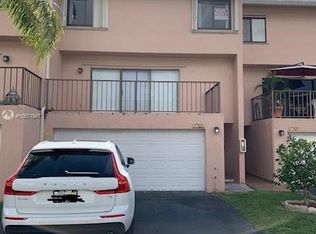 8705 SW 154th Circle Pl, Miami, FL 33193