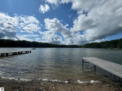 18848 Lakewood Cir, Lake Ann, MI, 49650