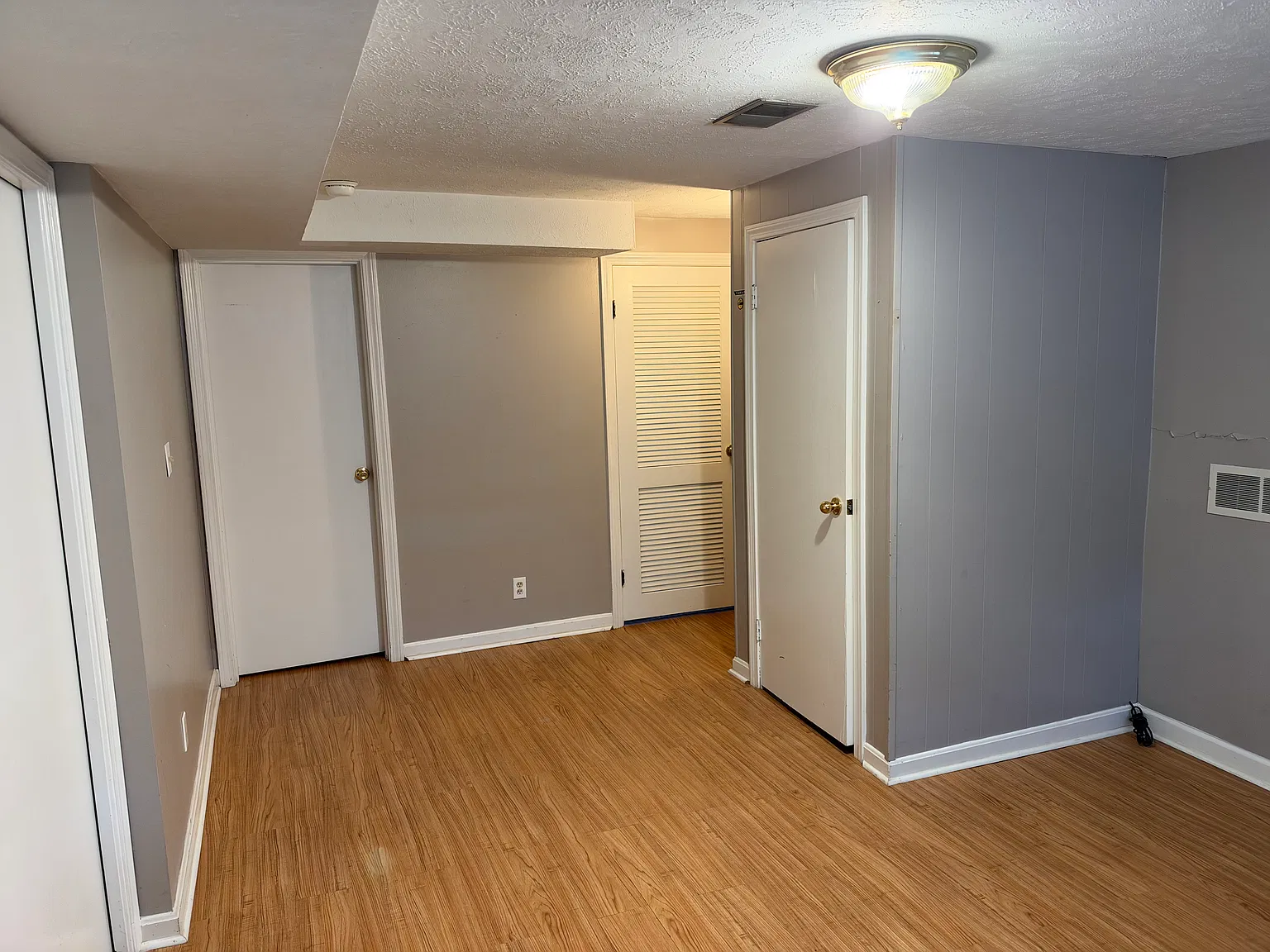 3 bed, 1.5 bath, 1700 sqft, $1,850 — Photo 3