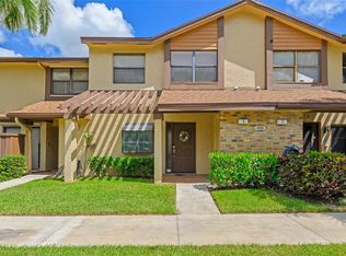 3966 E Cocoplum Cir #E, Pompano Beach, FL 33063