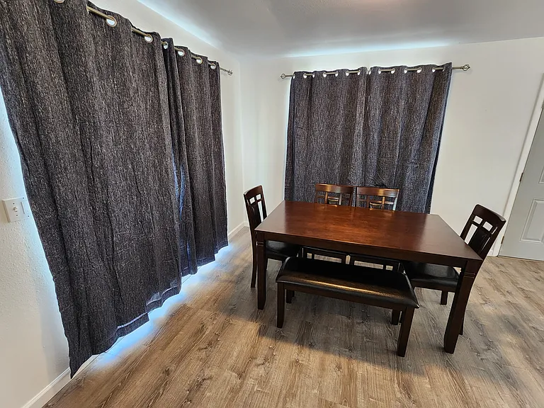537 S Taylor Rd — Photo 44