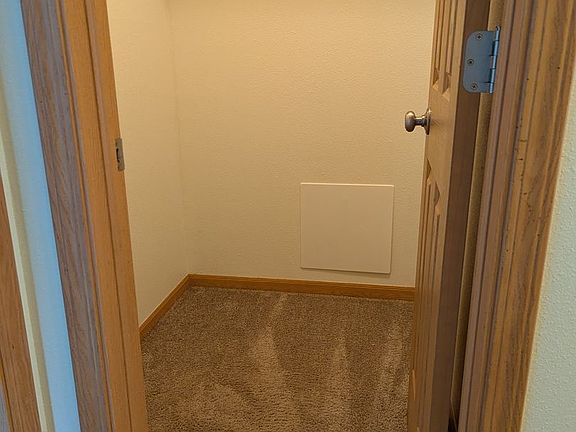 5th image of 800 26th St NW #204