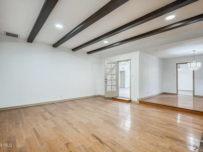 4945 Vista Grande Cir — Photo 34