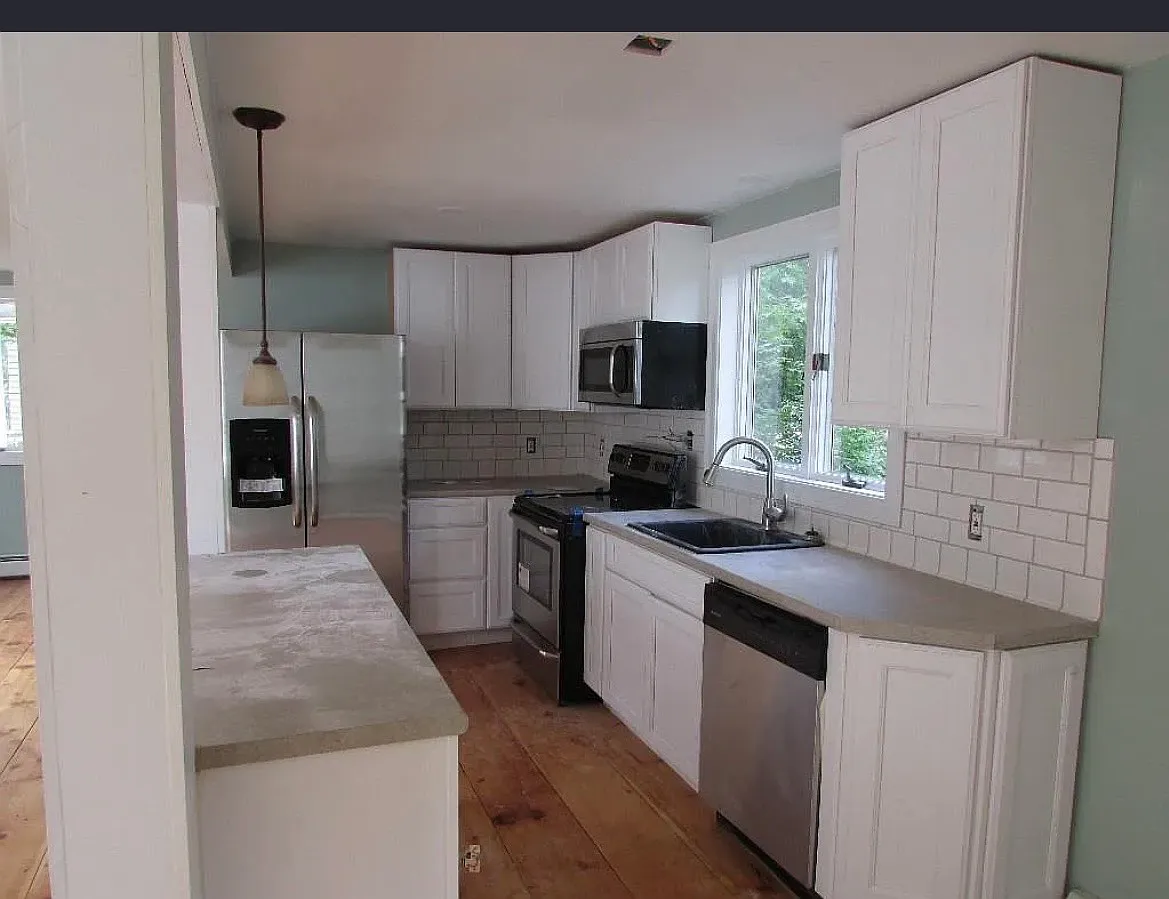 119 Oak St — Photo 3