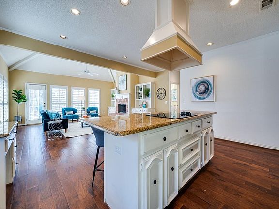 5th image of 6801 Clear Springs Cir
