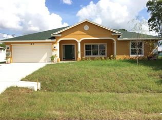 369 SW Log Dr, Port Saint Lucie, FL 34953