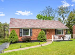 5113 Fieldcrest Dr, Pittsburgh, PA 15236