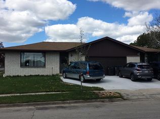 316 Darlene Dr #318, Waukesha, WI 53189