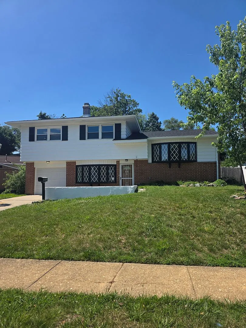 Delpark Manor — Photo 1