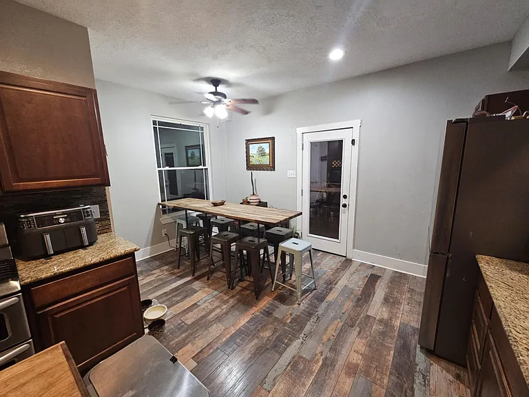 409 Perkins Ave — Photo 8