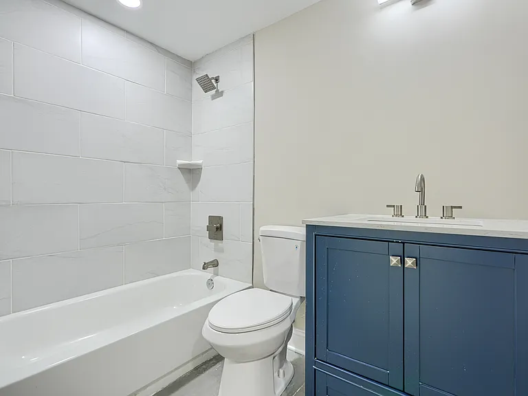 801 N Charles St #2 — Photo 9