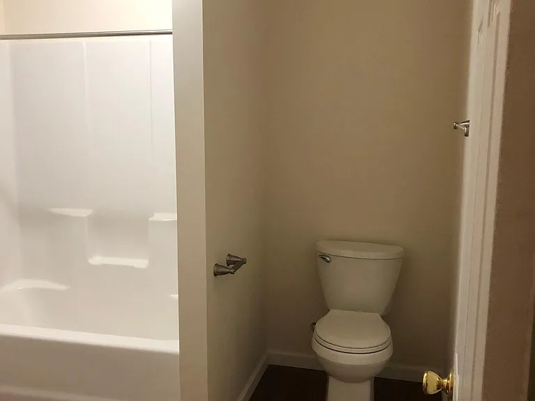 308 E General Stewart Way #B — Photo 5