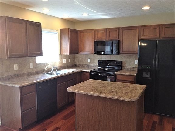 2nd image of 7685 Falls Creek Way