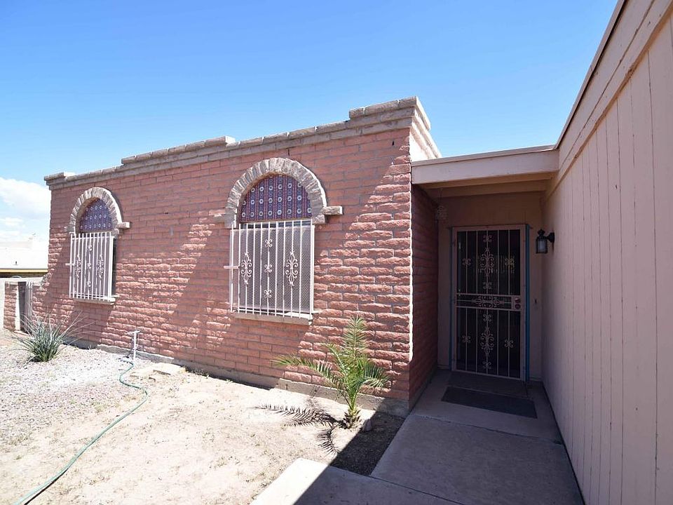 1st image of 2202 N Fickett Ave