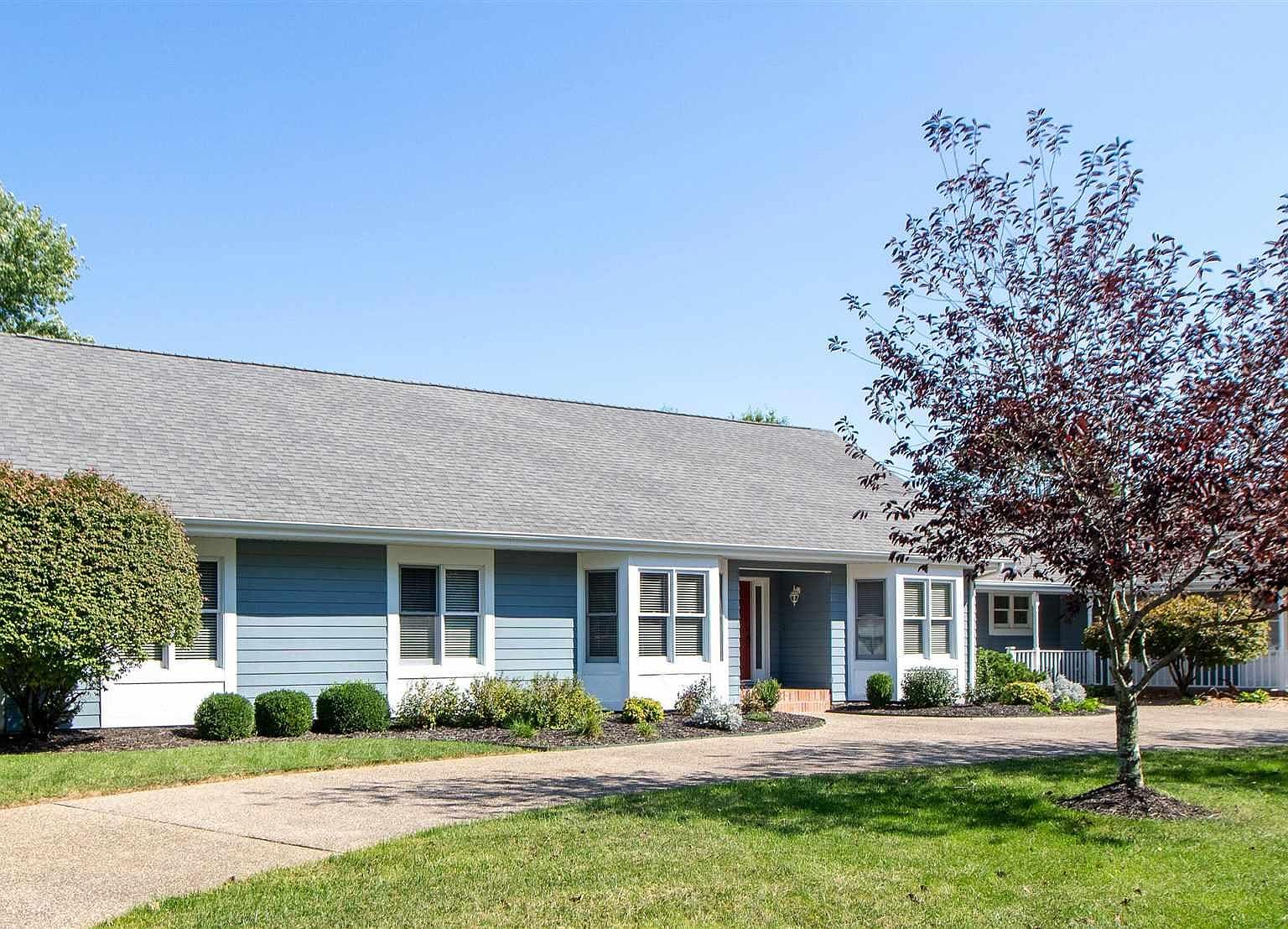 501 Deer Lake Dr W, Carbondale, IL 62901 Zillow