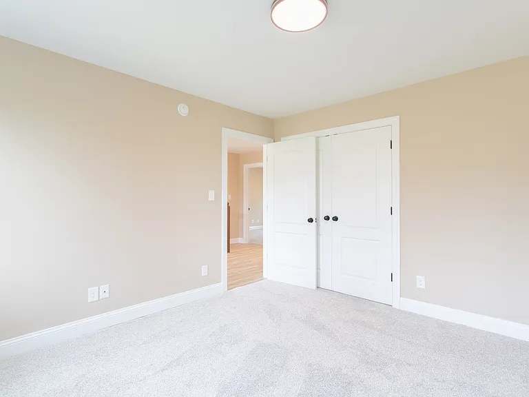 79 Thornblade Way — Photo 16