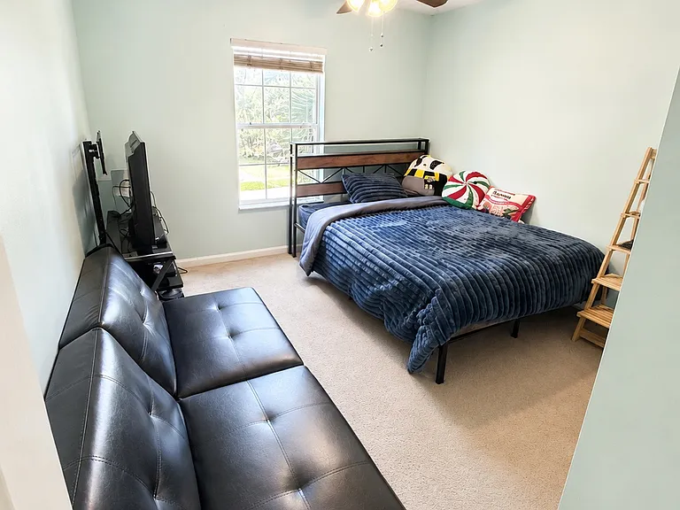 2740 Revolution St #101 — Photo 9