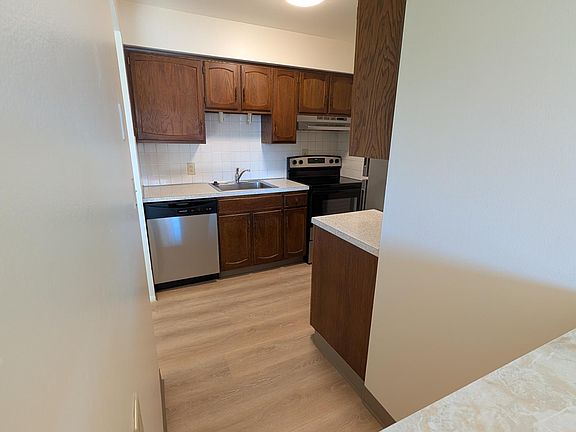 Kitchen with new stainless appliances