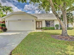 6098 Petaluma Dr, Boca Raton, FL 33433