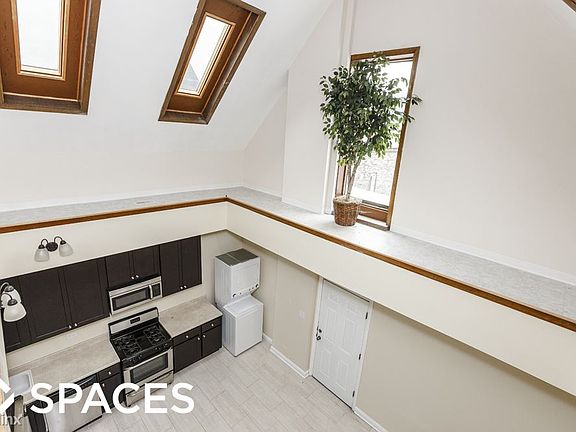 4th image of 2342 N Damen Ave #2