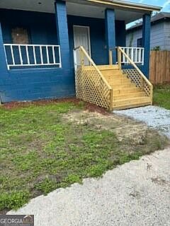 2nd image of 811 Little Short St
