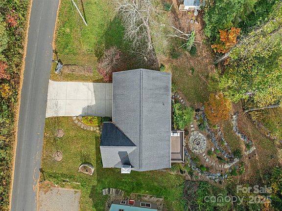 2nd image of 73 Honeysuckle Ln