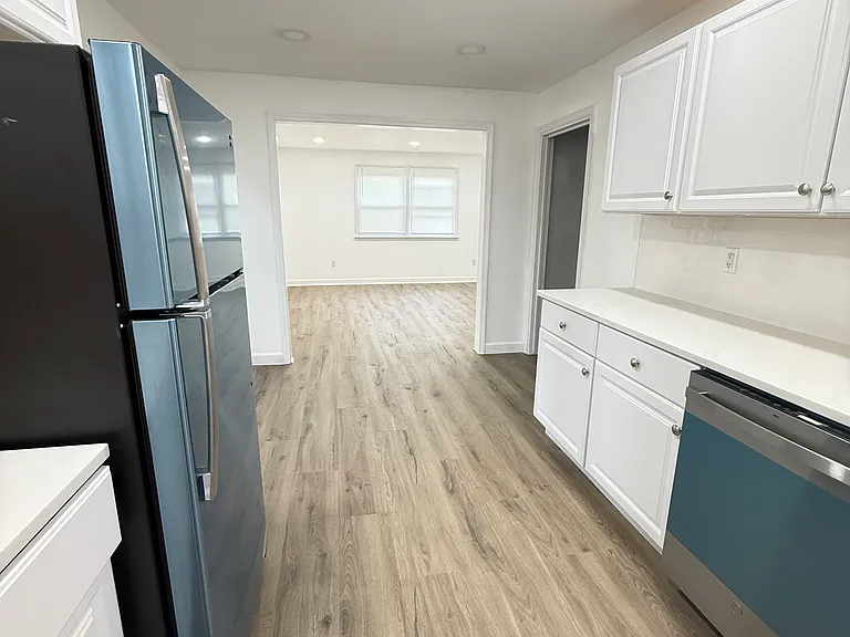 111 Buckhorn Lake Ct — Photo 9