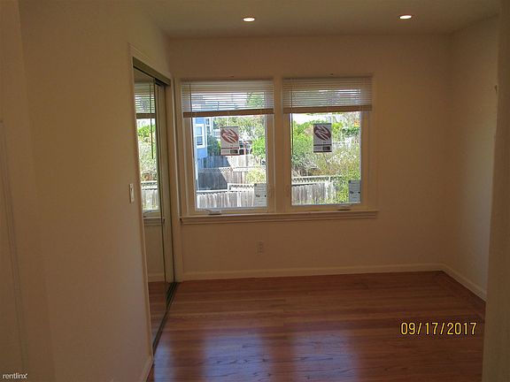 5th image of 2238 Vicente St APT 4
