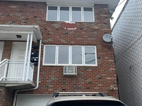 1518 38th Street 2 image 1 of 9