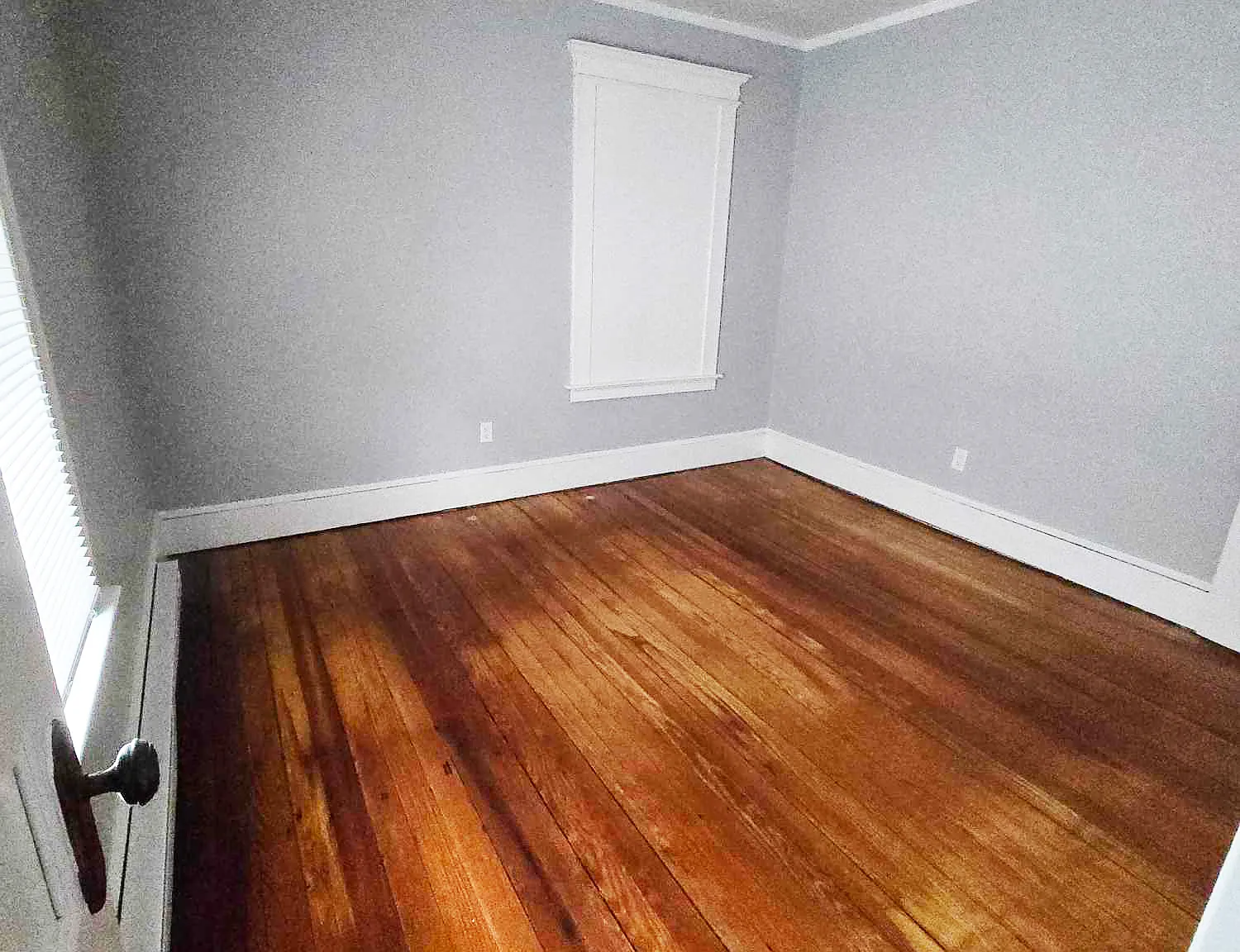 3 bed, 1.0 bath, 13114 sqft, $1,750 — Photo 4