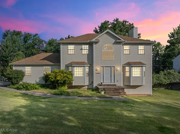 5980 Wallings Rd, North Royalton, OH 44133