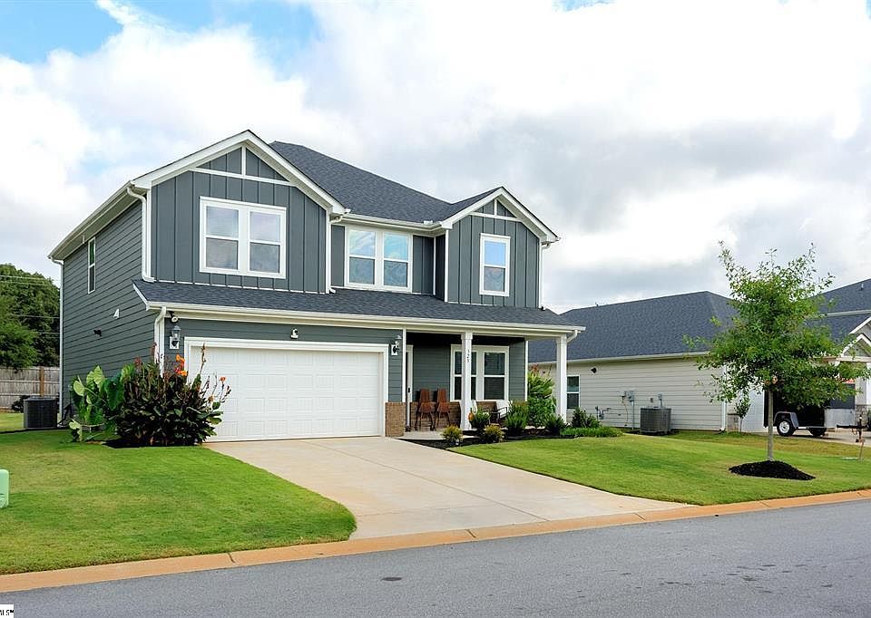 1st image of 325 Roderick Ln