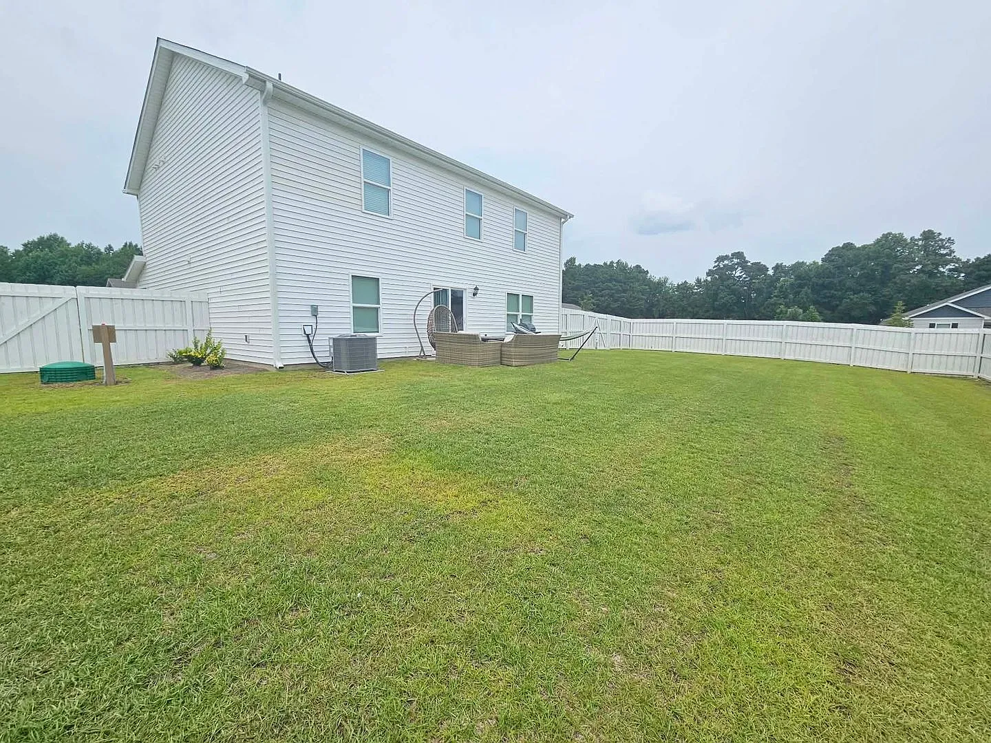 Newer 4 Bedroom Home In Stella NC — Photo 1
