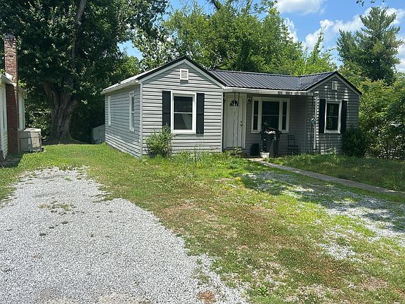 3rd image of 421 Hicks St