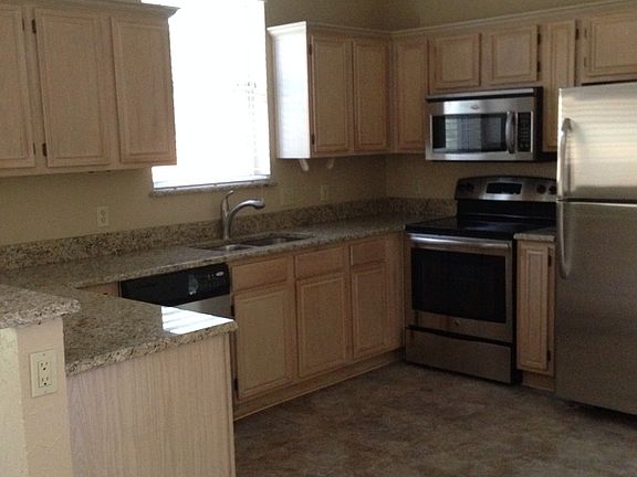 343853_KITCHEN1_05222014