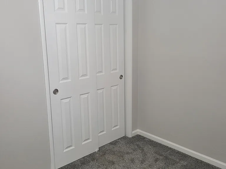 940 Rolling Green Dr — Photo 10