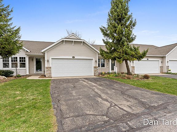 2nd image of 6943 Windwater Ct