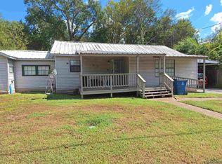 1002 North St, Gladewater, TX 75647