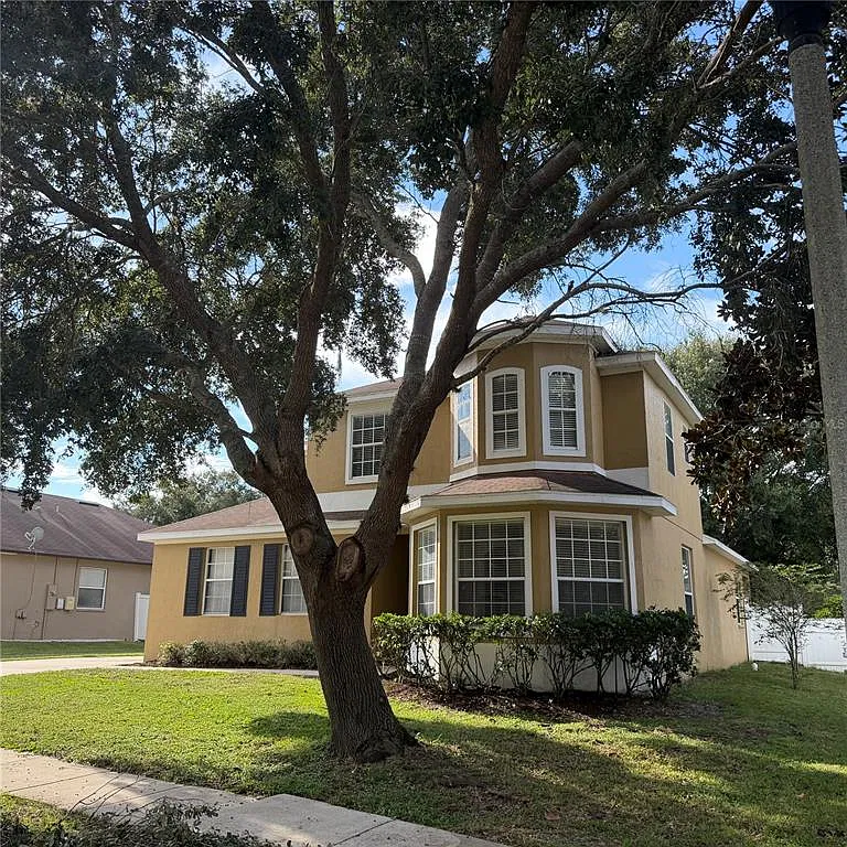 4 bed, 2.5 bath, 2267 sqft, $2,749 — Photo 1