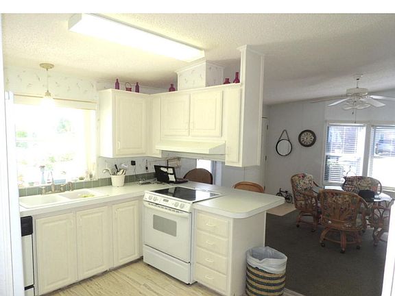 3rd image of 3712 Pebble Beach Ln