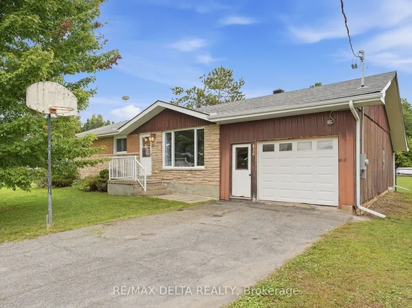 836 Cartier St, Alfred And Plantagenet, ON K0B 1C0