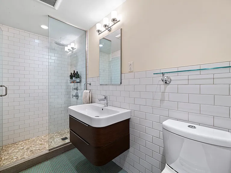 67 Dean St #1 — Photo 28